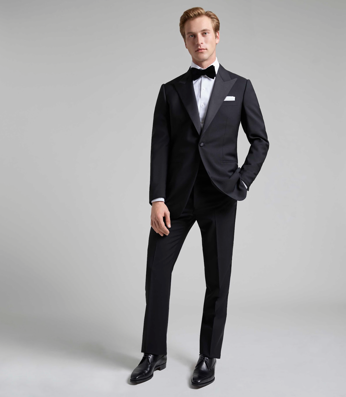 Black Wool/Mohair Single Breasted Dinner Suit – Huntsman Savile Row